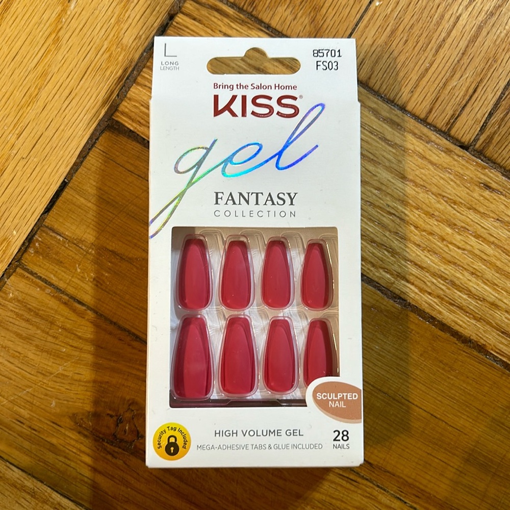 KISS Gel Fantasy Red Press-On Nails Long Sculpted 28 Nails